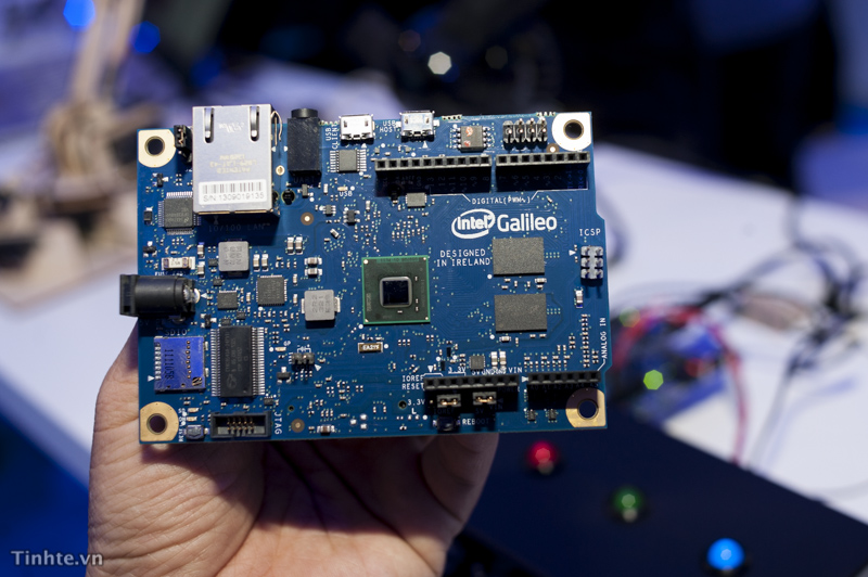 Trên tay bo mạch Galileo của Intel tại [CES 2014] 