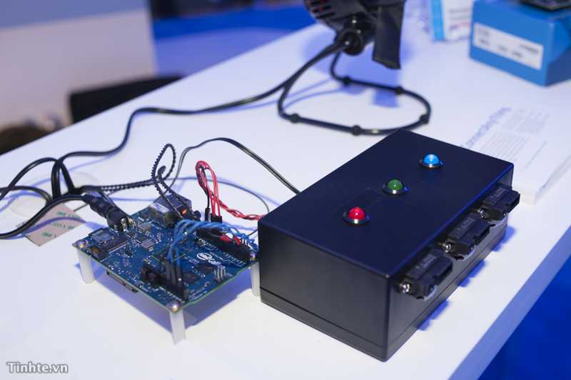 Trên tay bo mạch Galileo của Intel tại [CES 2014] 
