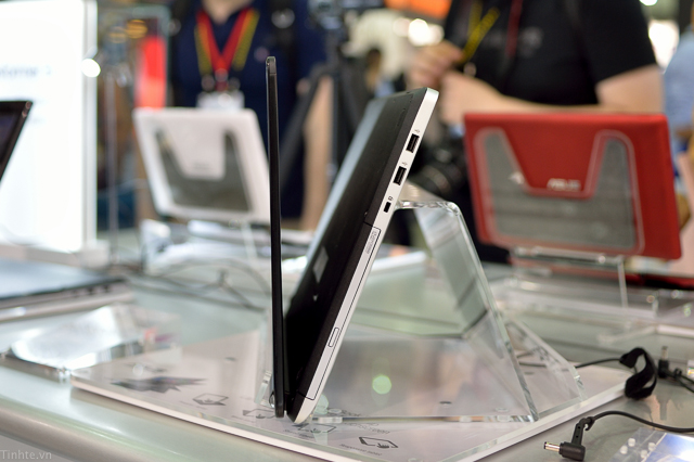[Computex 2014] Asus Transformer Book Flip: laptop lật xoay 15.6