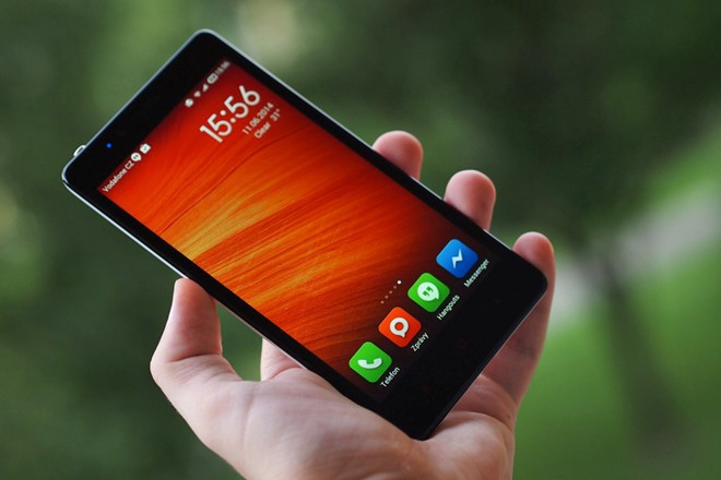 4 smartphone màn hình siêu lớn giá tốt tại Việt Nam