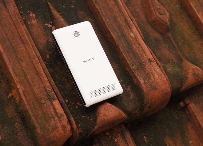 Những smartphone giá rẻ nhất của các ông lớn di động tại VN