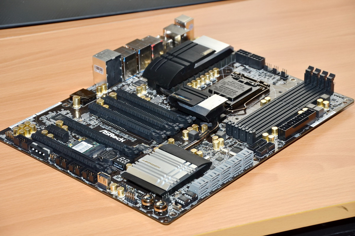 ASRock công bố dòng bo mạch chủ nền tảng Haswell 