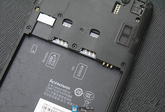 Phablet thiết kế lạ, chip khủng của Lenovo giá chỉ 145 USD