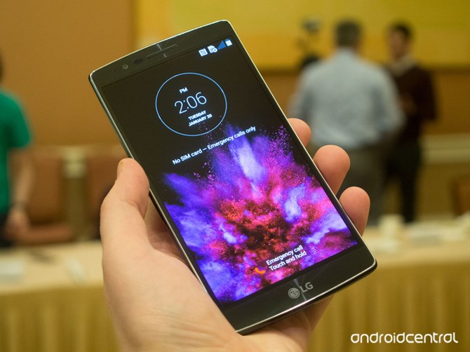 Sửa được lỗi chip, LG G Flex 2 lên kệ vào 30/1