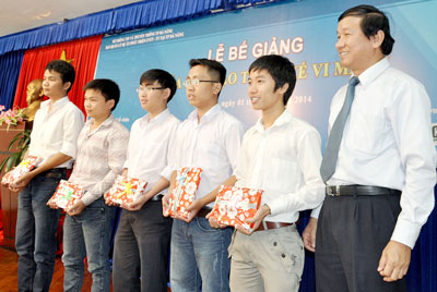 Gắn kết phát triển ngành Thiết Kế Vi Mạch