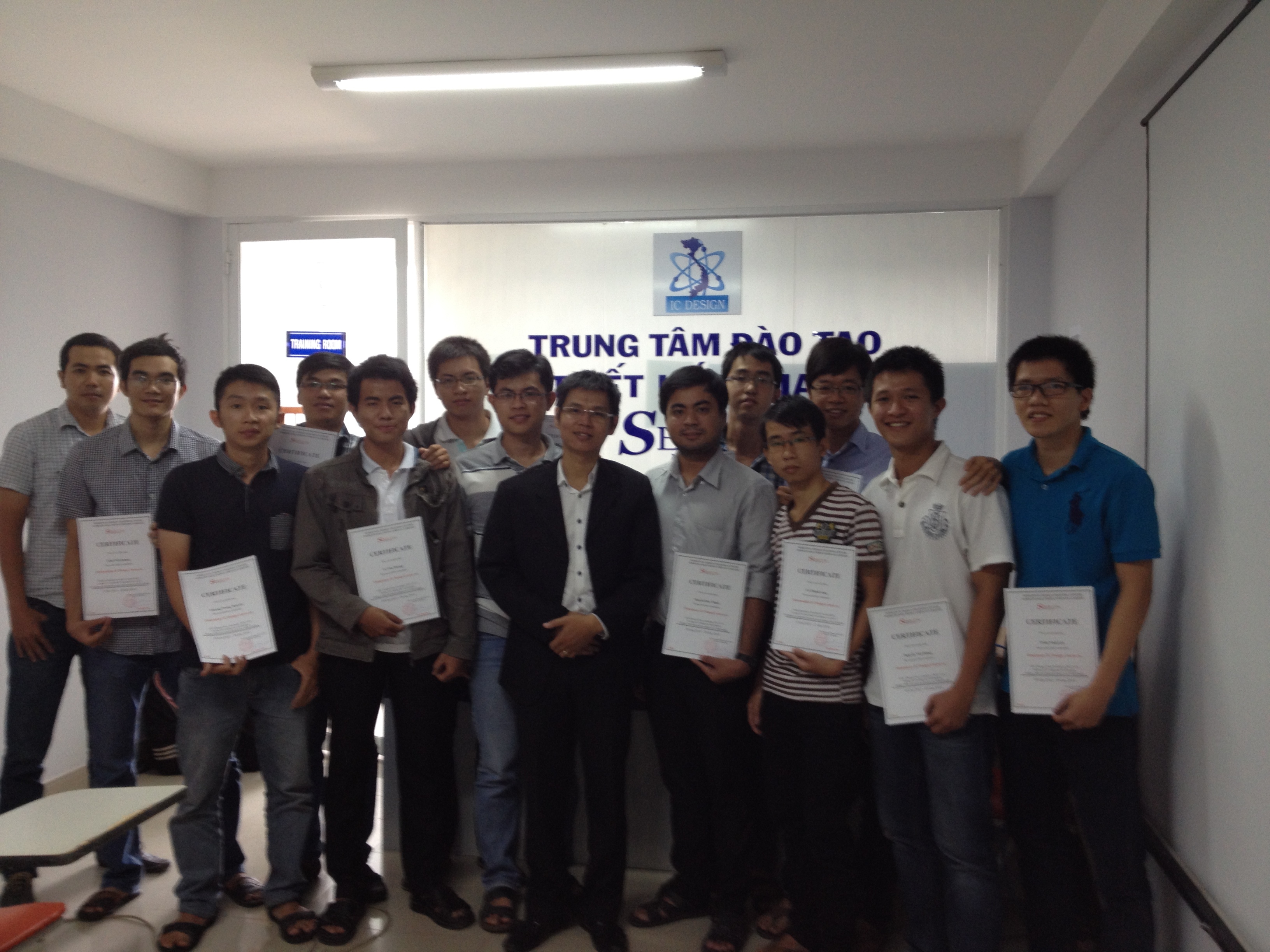 Tổng Kết Khóa Học Thiết Kế Vi Mạch 02/03/2014