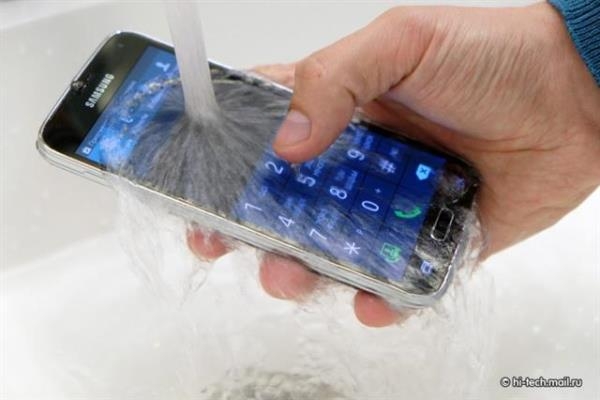 Top smartphone chống nước tốt nhất hiện nay