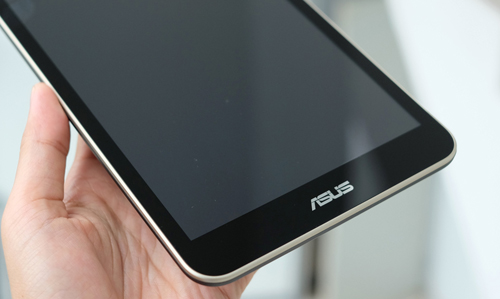 Dùng thử máy tính bảng chip 64 bit giá 4 triệu đồng của Asus