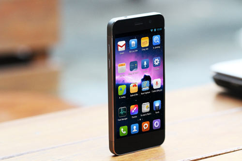 Người dùng choáng với chiêu phá giá thị trường smartphone.