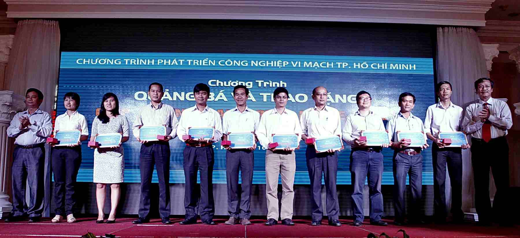 Lần đầu tiên Việt Nam ra mắt chip thương mại