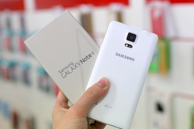 Ảnh mở hộp Galaxy Note 4 bản 4G dùng chip Qualcomm