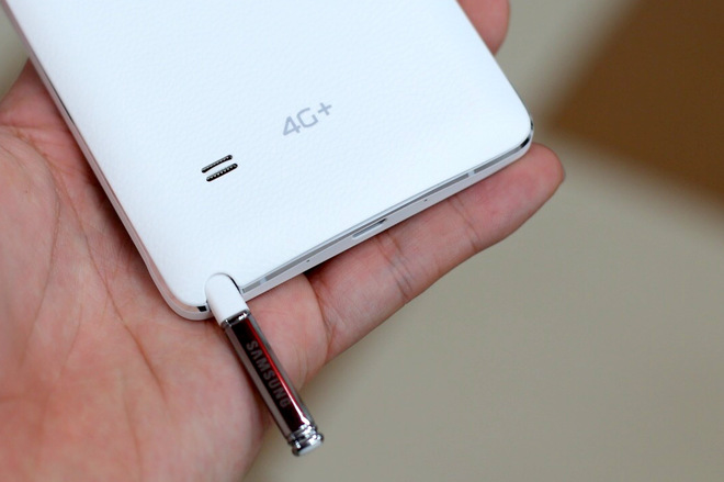 Ảnh mở hộp Galaxy Note 4 bản 4G dùng chip Qualcomm
