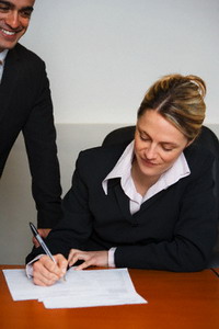 Bạn có nên sử dụng CV được viết sẵn?