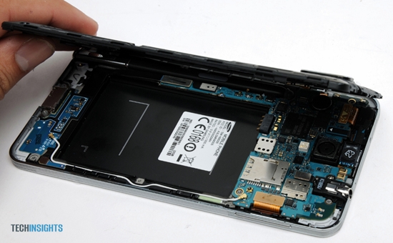 Chi phí sản xuất Galaxy Note 3 cao hơn iPhone 5S 19%