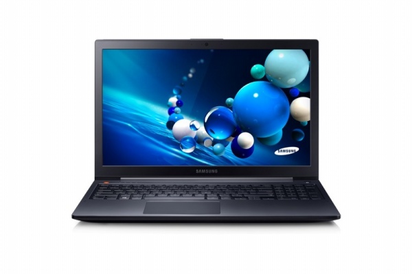 Samsung công bố 2 laptop cùng công nghệ SideSync mới